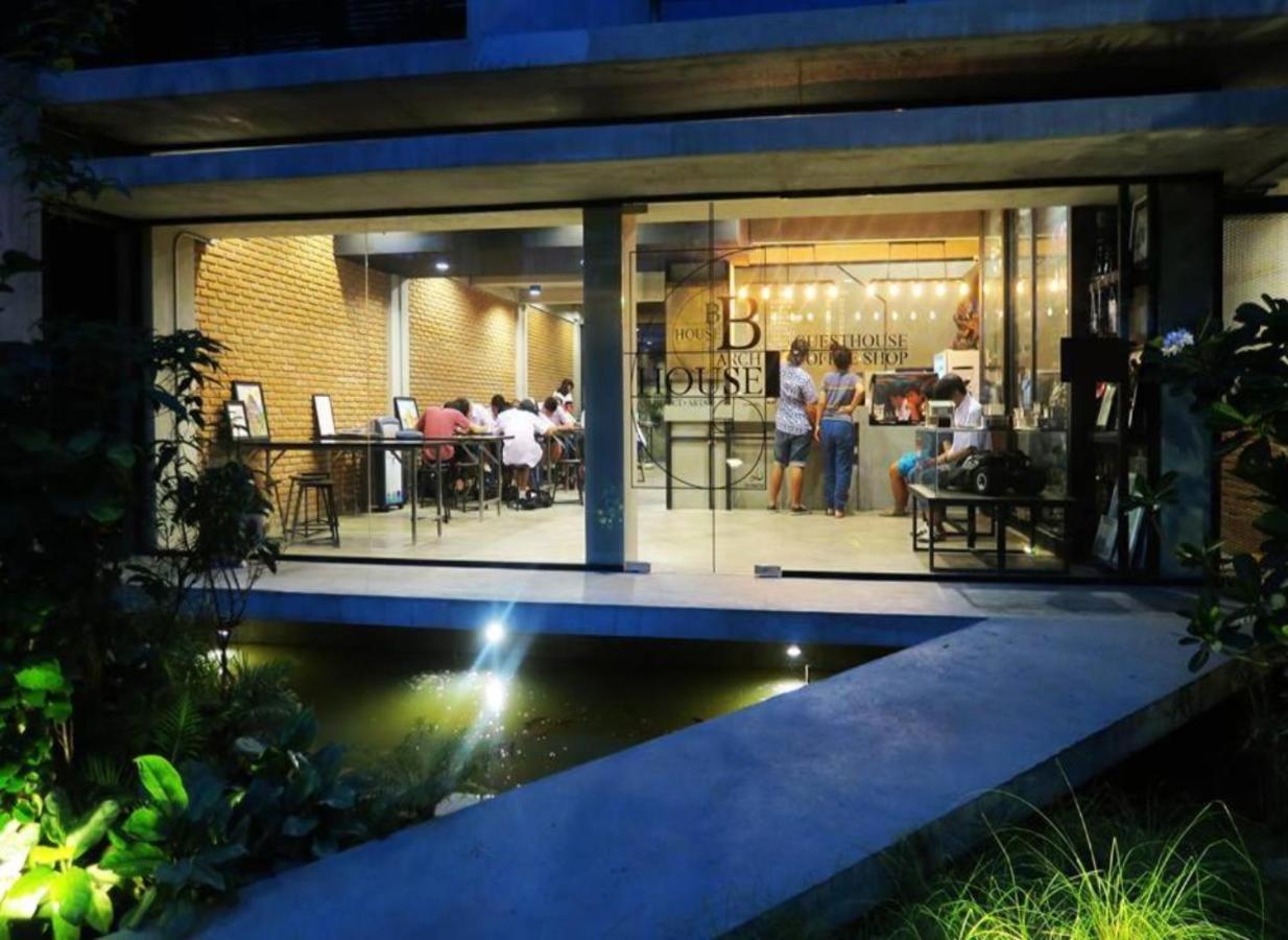 מלון צ'יאנג מאי B Arch House מראה חיצוני תמונה